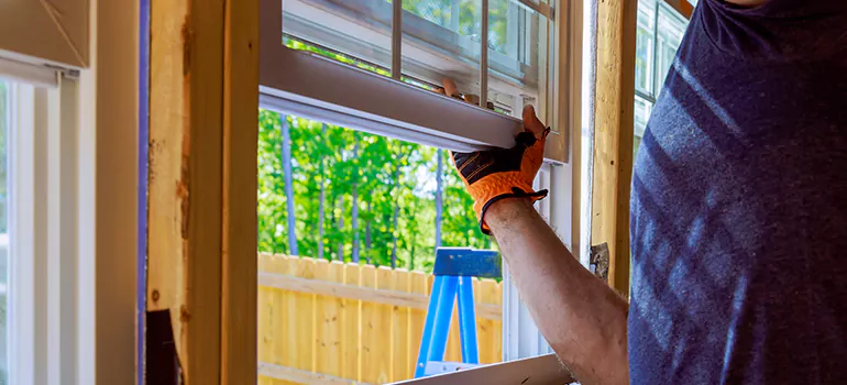 >Bay Window Curtain Rail Track in South San Francisco, CA